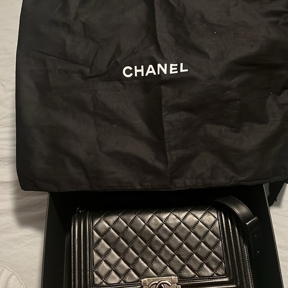 CHANEL BAG - Picture 7 of 8